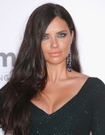 Hot Mom! Punya 2 Anak, Adriana Lima Seksi Abis