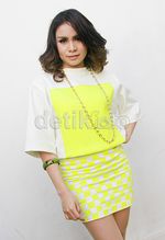 Rok Mini Ngejreng Momo 'Geisha'