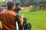 Pecinta Harley-Davidson Salurkan Hobi Tembak