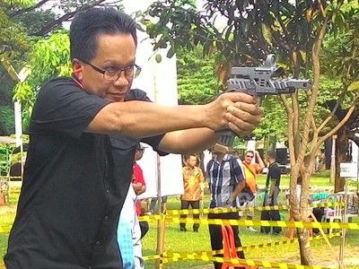 Pecinta Harley-Davidson Salurkan Hobi Tembak