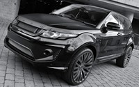 Range Rover Evoque yang diubah oleh Kahn Design menampilkan fasia depan lebih agresif. Bumper depan hadir dengan warna matte black terbaru, kisi-kisi radiator dengan 3D mesh, sisi sill trim dibuat kontras dengan sisipan sisi ventilasi dan lampu daytime running LED. Pool/Dok. Kahn Design.