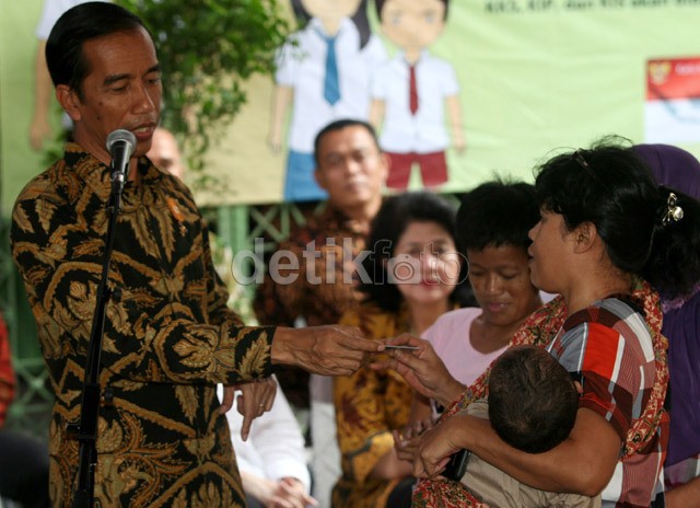 Jokowi Temui 9 Srikandi Pansel KPK 25 Mei