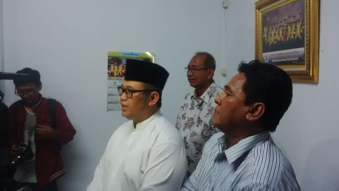 Melawan! Kampus STIE Adhy Niaga Akan Somasi Menristek Nasir