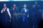 Penampilan Energik Boyzone di Istora Senayan