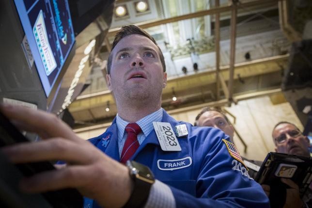 Wall Street Lesu di Akhir Pekan