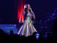 yourRAISA tak segan-segan ikut menyanyi bersama lewat lagu-lagu andalan Raisa seperti, 'Serba Salah', 'Terjebak Nostalgia', 'Hari Bahagia', 'Bye Bye', hingga 'Teka-teki'.