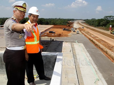 Kakorlantas Polri Cek Pengerjaan Tol Cikapali