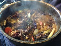 Saus pertama yang dibuat adalah saus robatayaki. Saus dibuat dari sautee roasted chicken bone dan sayuran. Kemudian ditambah dengan sake, mirin dan shoyu.