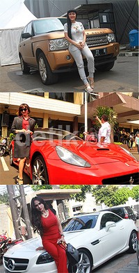 Pose Roro Fitria, Julia Perez dan Bebizie di mobil mewah kesayangan mereka. Pool/Gus Mun/detikFoto; Pool/Noel/detikFoto.