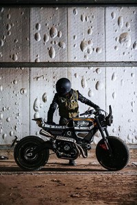 Ducati dan Pirelli membuat Scrambler edisi spesial yang menggunakan ban Pirelli MT06 RS. Pool/dok. Ducati.