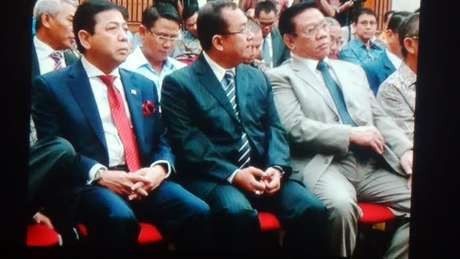 Jajaki Islah, Agung dan Ical cs Pun Kembali Mesra