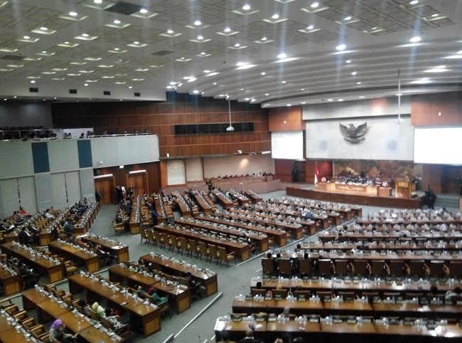 Molor 1 Jam, 268 Anggota DPR Bolos Paripurna Soal RAPBN 2016