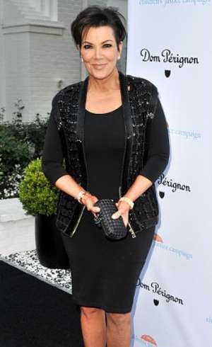 Kris Jenner Tak Suka dengan Perayaan Ultah Pernikahan Kim & Kanye West