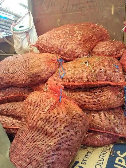Bawang Merah Impor Ilegal Beredar, Ada Pemain Besar Bermain