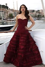 Penampilan Terseksi Para Artis di Festival Film Cannes 2015