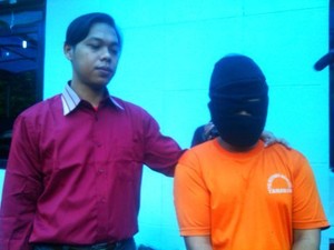 Biadab! Penjual Akik Ini Lima Kali Cabuli Anak Kandung