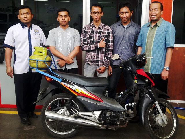 Mahasiswa Buat Motor BBG