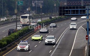 Kakorlantas: Tindak Mobil Mewah Berplat Bodong!