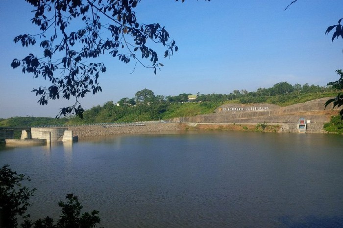 Waduk Jatibarang & Gua Kreo, Destinasi Hits di Semarang
