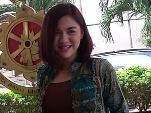 Potong Rambut, Vicky Shu Patah Hati?