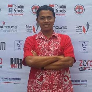 Kita dalam Kerumunan Digital Hari Ini