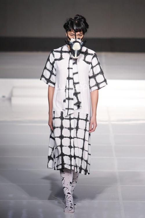 Tri Handoko Kain Negeri Jakarta Fashion & Food Festival 2015 at Ballroom Harris Hotel. Kelapa Gading. Jakarta. [Foto: Mohammad Abduh/Wolipop]