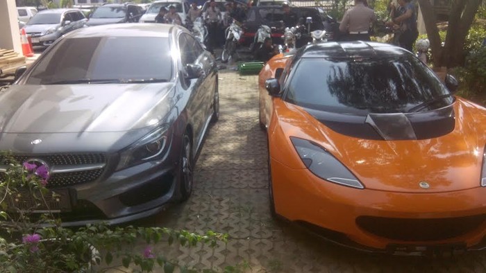 Pengemudi Mobil Mercy dan Lotus yang Disita Polres Jakut Berstatus Karyawan