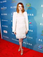 Penampilan Emma Stone di Pemutaran Film 'Aloha'