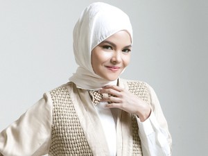 Nawaitu Terry Masuk ke Album Kompilasi 12 Hits Islami Terbaik