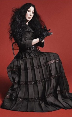 Berusia 69 Tahun, Cher Jadi Bintang Iklan Marc Jacobs