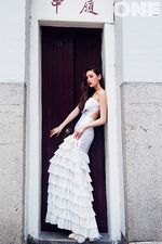 Si Cantik Jessica Mila, Si Manis Aura Kasih