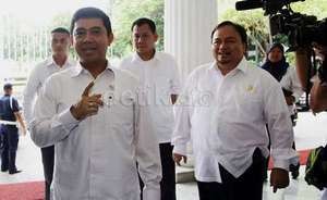 Anda Minat Jadi PNS? Coba Dengarkan Nasihat Menpan Yuddy