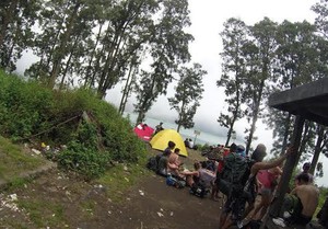 Tega Deh, BAB Sembarangan di Jalur Pendakian Rinjani