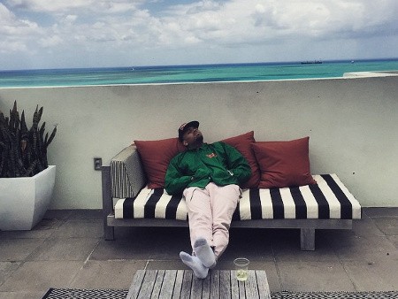 Punya Anak, Chris Brown Kini Mengaku Tobat