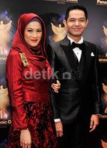 Lovely Couple! Alyssa Soebandono dan Dude Harlino Serasi Banget