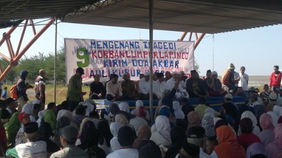 Warga Puncaki Peringatan 9 Tahun Lumpur Lapindo dengan Gelar Istighosah