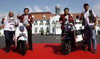 New Scoopy eSP diperkenalkan di Kawasan Taman Fatahillah, Kota Tua, Jakarta, Kamis (28/5/2015).