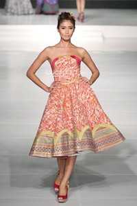 Yongki Budisutisna Kain Negeri Jakarta Fashion & Food Festival 2015 at Ballroom Harris Hotel. Kelapa Gading. Jakarta. [Foto: Mohammad Abduh/Wolipop]