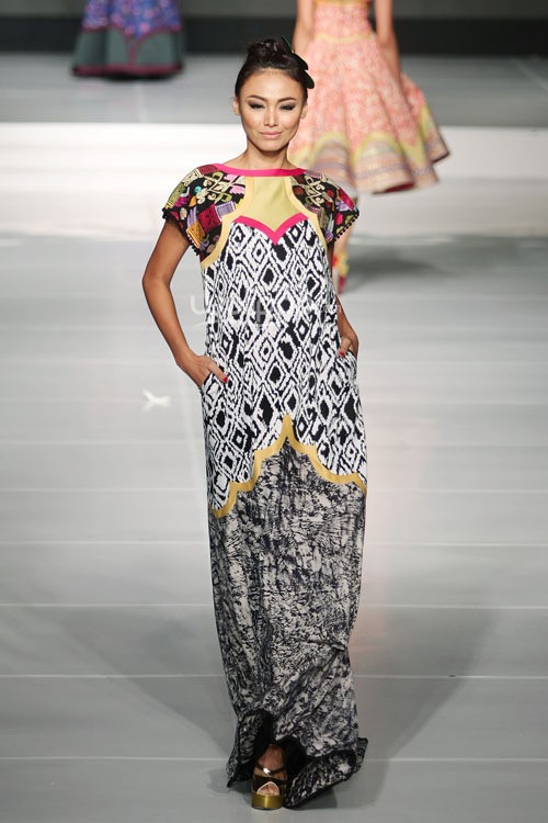 Yongki Budisutisna Kain Negeri Jakarta Fashion & Food Festival 2015 at Ballroom Harris Hotel. Kelapa Gading. Jakarta. [Foto: Mohammad Abduh/Wolipop]