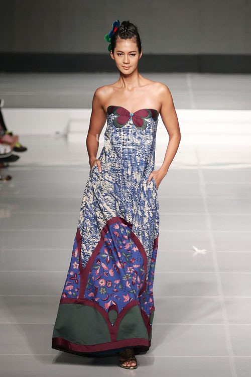 Yongki Budisutisna Kain Negeri Jakarta Fashion & Food Festival 2015 at Ballroom Harris Hotel. Kelapa Gading. Jakarta. [Foto: Mohammad Abduh/Wolipop]