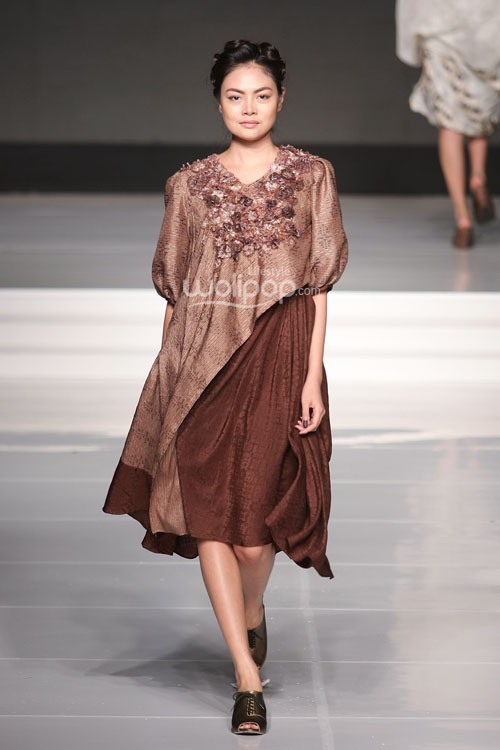 Carmanita Kain Negeri Jakarta Fashion & Food Festival 2015 at Ballroom Harris Hotel. Kelapa Gading. Jakarta. [Foto: Mohammad Abduh/Wolipop]