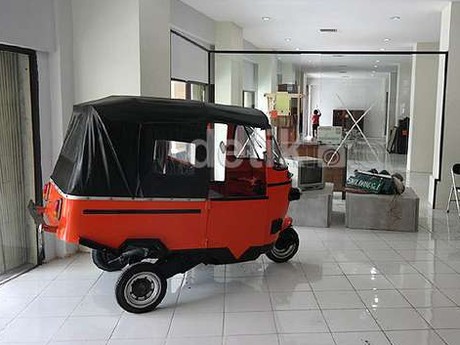 TVS Dukung Peremajaan Bajaj Oranye