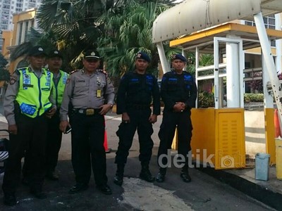 Paska Keributan, MoI Dijaga Polisi Brimob