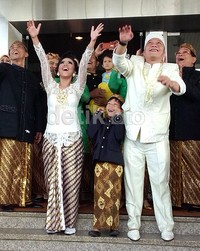 Resepsi keduanya digelar di siang harinya dan tempat yang sama.