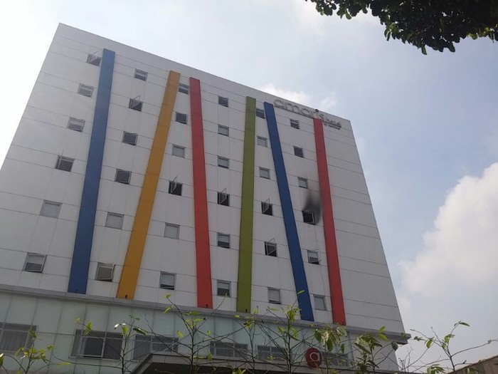 Alarm Berbunyi, Para Tamu dan Karyawan Hotel Amaris Selamat dari Api