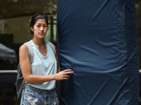 Jadi Korban Pelecehan Seksual, Mahasiswi Seni di Amrik Protes Keliling Kampus