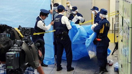 Koper Berisi Mayat Wanita Ditinggal di Stasiun Tokyo Selama Sebulan