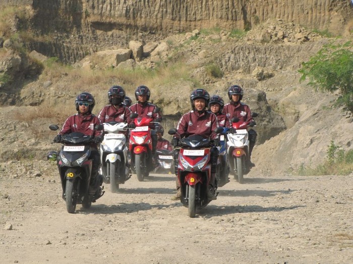 Bruum! Jelajah Motor ke Grand Canyon Semarang