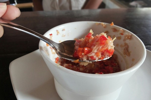 Traveling ke Bali, Wajib Cicipi Lezatnya Sambal Matah!