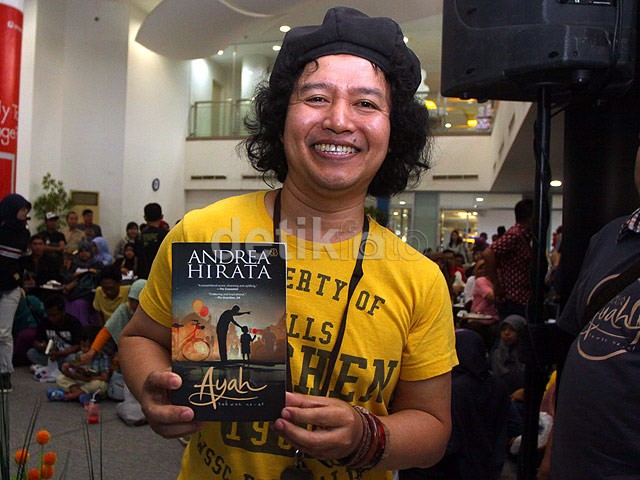 Perilisan Novel 'Ayah' Andrea Hirata